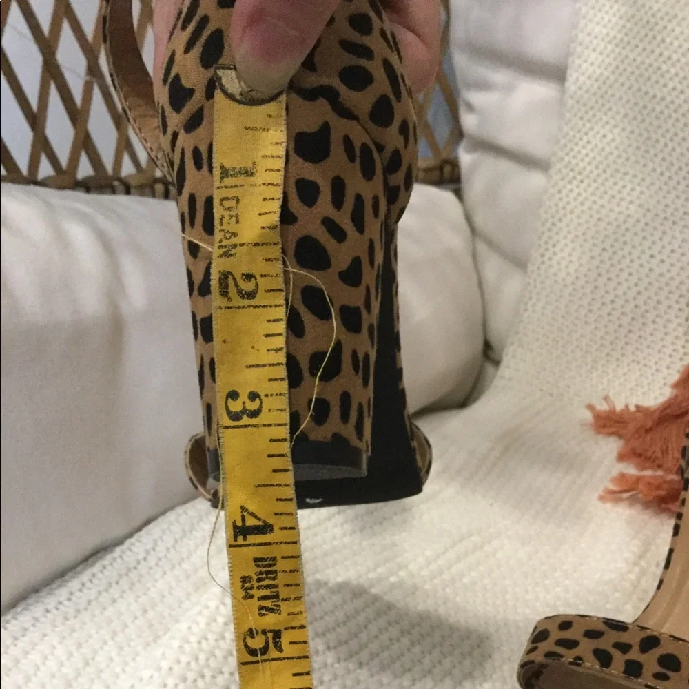 Heels - Picture 3 of 3